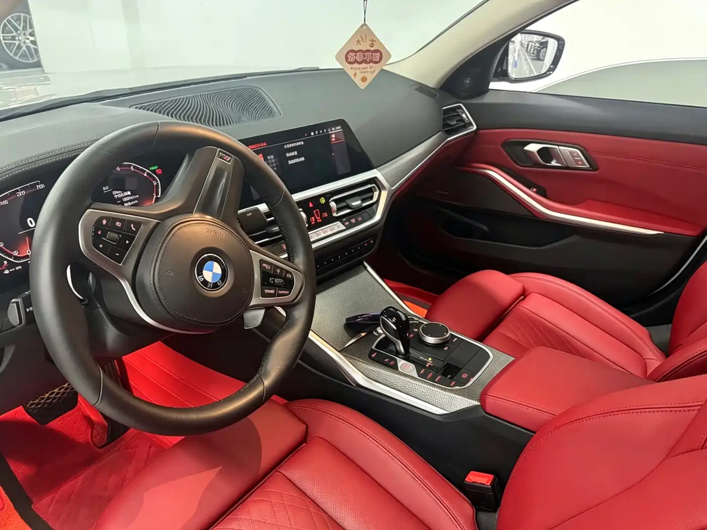 BMW 3 Series 2022 325Li M Sport Shadow Edition фото 4