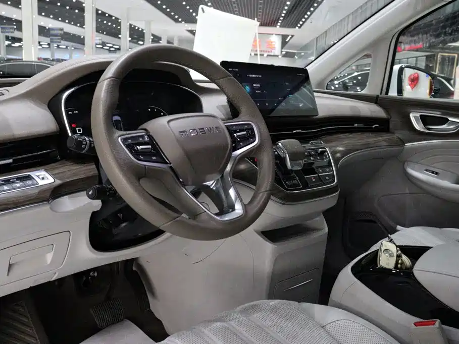 Roewe iMAX8 2024 2023 400TGI Cross Edition