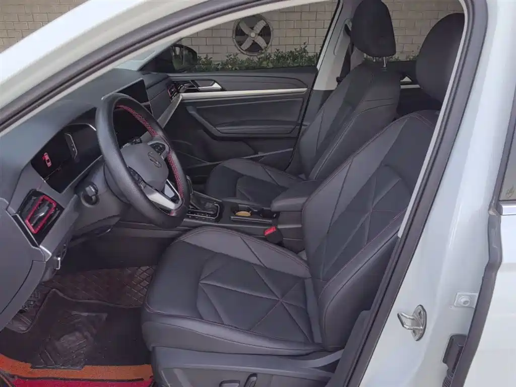 Volkswagen Lavida 2024 Model 300TSI DSG Starlight Leading Edition фото 15