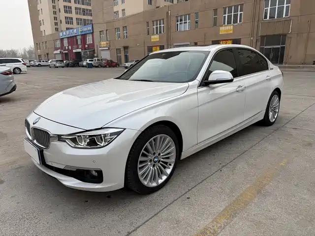 BMW 3 SERIES