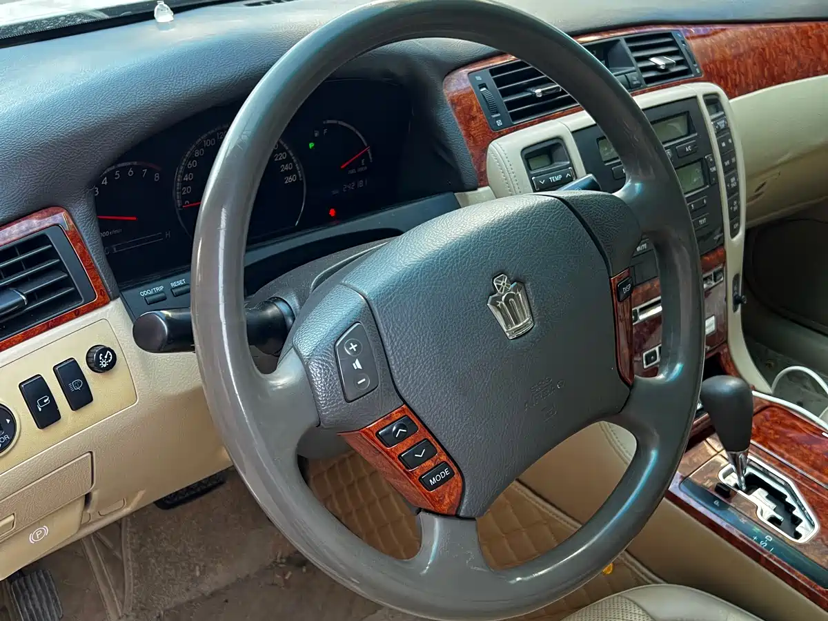 Toyota Crown 2008 2.5L 5th Anniversary Edition фото 8