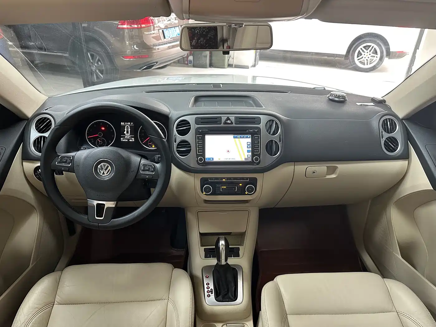 Volkswagen Tiguan 2012 1.8TSI Automatic 2WD Brilliance Edition фото 12