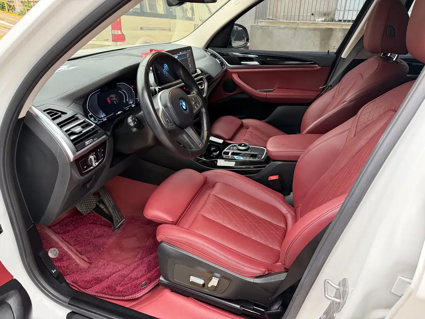 BMW iX3 2023 Leading Type фото 4