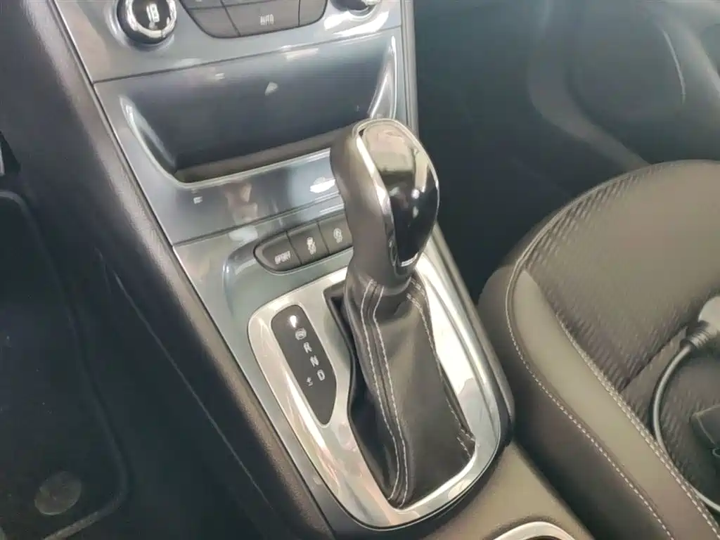 Buick Verano 2016 Hatchback 15S Automatic Leading фото 14
