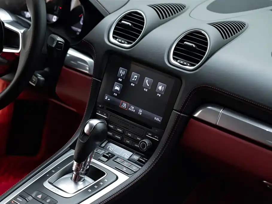 Porsche 718 2018 Cayman 2.0T фото 14