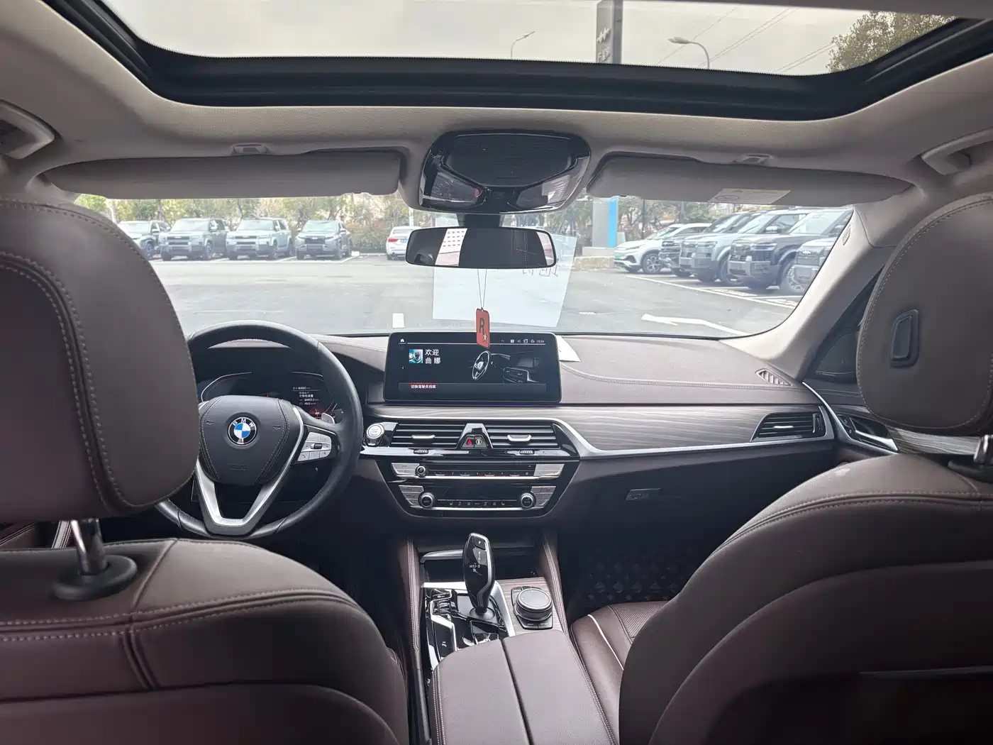 BMW 5 Series 2023 530Li Leading Luxury Package фото 7