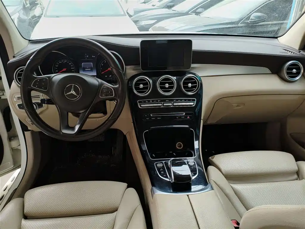 Mercedes-Benz GLC 2017 GLC 200 4MATIC фото 10