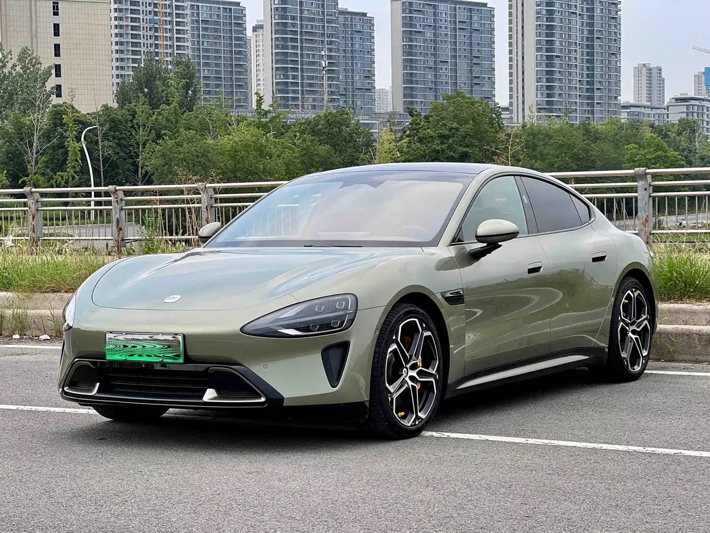  Xiaomi Auto Xiaomi SU7 2024 RWD Long Range Intelligent Driving Edition