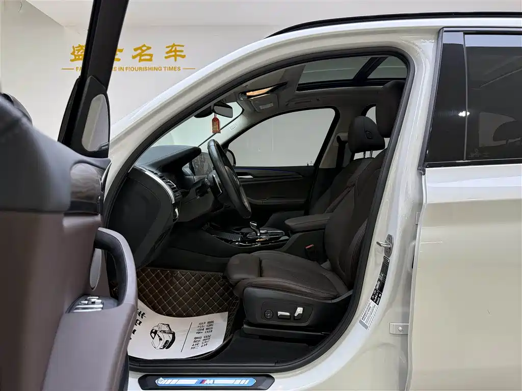 BMW X3 2022 Facelift xDrive30i Leading M Shadow Edition фото 5