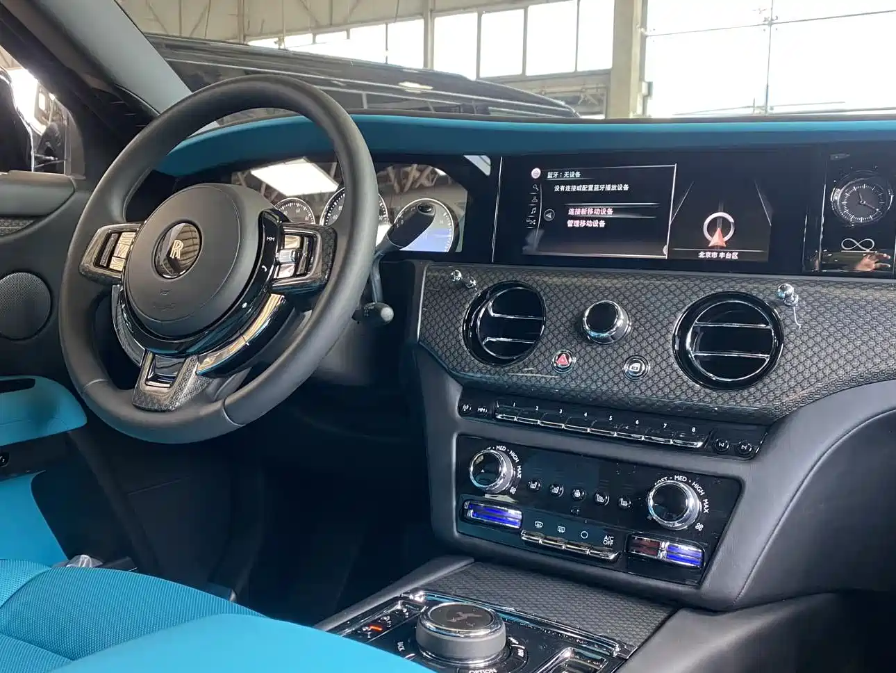Rolls-Royce Ghost 2024 6.7T Black Badge фото 14