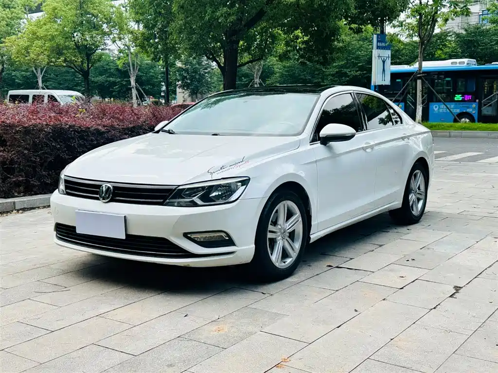 Volkswagen Lamando 2015 280TSI DSG Comfort