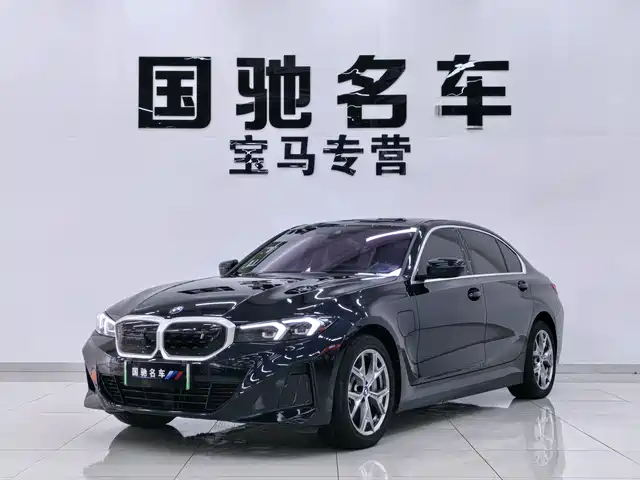 BMW i3 eDrive 35 L