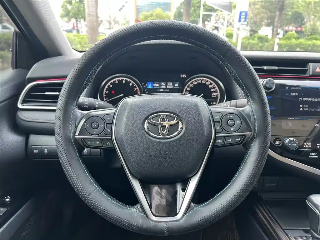 Toyota Camry 2019 2.5G Luxury Edition China VI фото 17