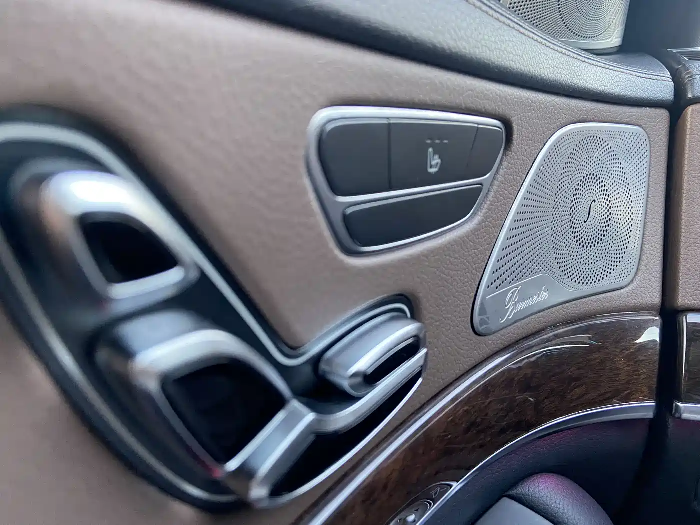 Mercedes-Benz S-Class 2016 S 320 L Business Edition фото 13