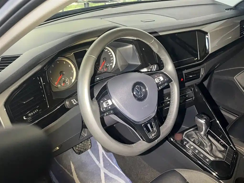 Volkswagen Tayron 2020 330TSI 2WD Luxury Smart Edition фото 9