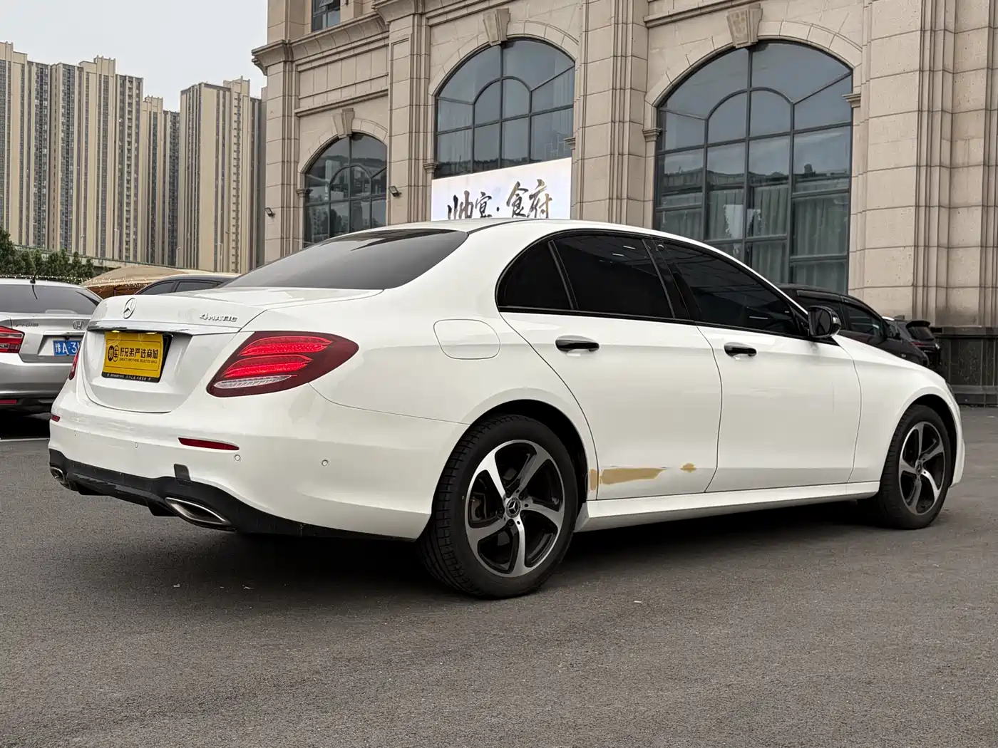 Mercedes-Benz E-Class 2017 Facelift E 200 Sport 4MATIC фото 10