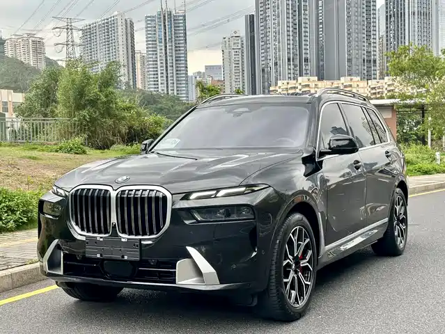 BMW X7 2024