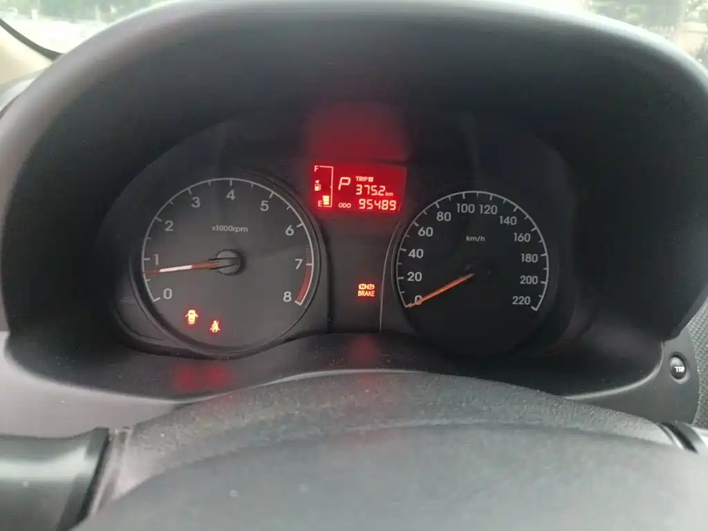Фото 7 - Hyundai Verna