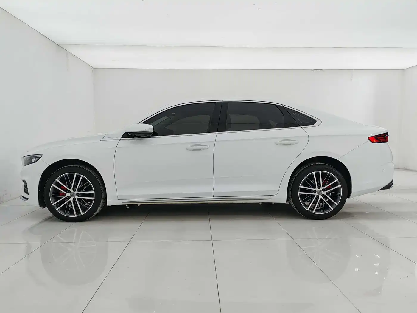 GEELY AUTOMOBILE XINGRUI