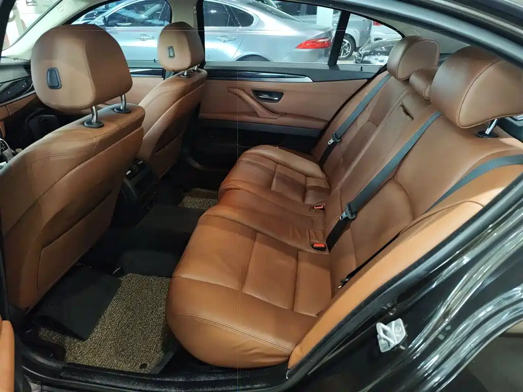 BMW 5 Series 2014 520Li Elegance фото 11