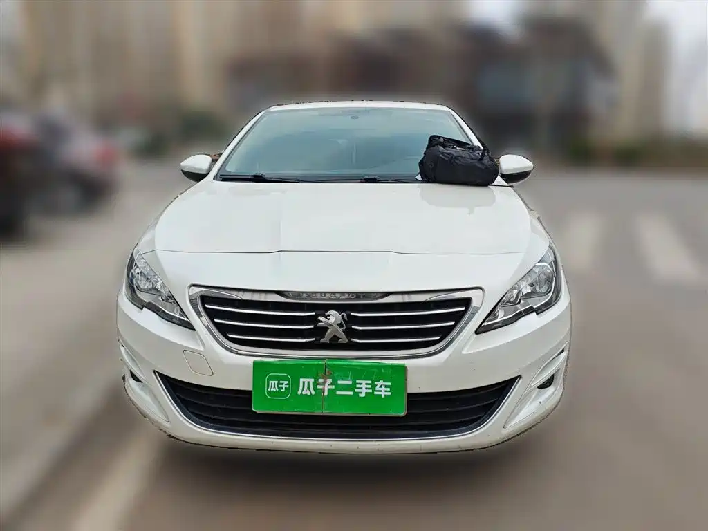 Peugeot 408 2016 1.6T Automatic Luxury Edition фото 24
