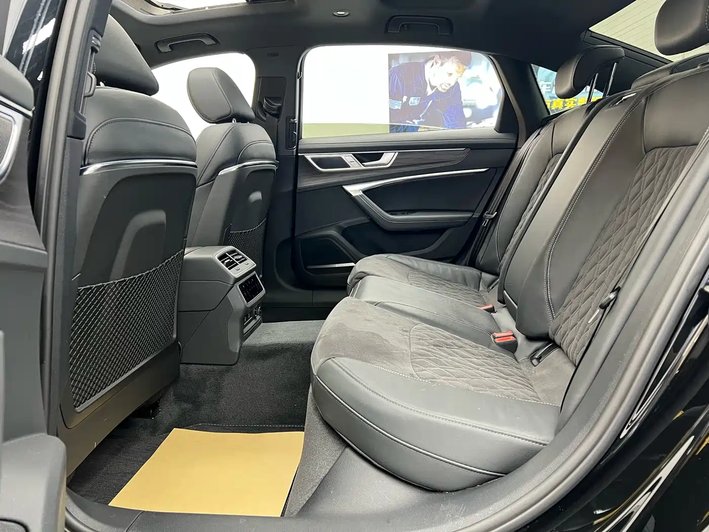 Audi A6L 2024 55 TFSI quattro Exclusive Dynamic фото 9