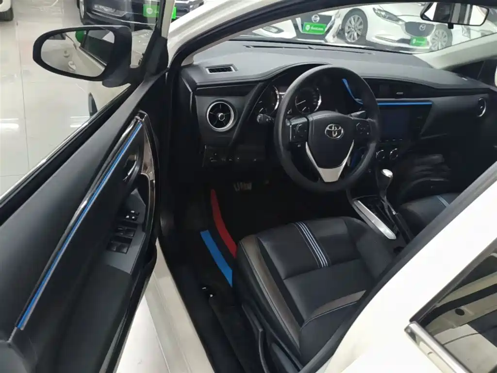 Toyota Levin 2018 185T CVT Premium Edition China V фото 16