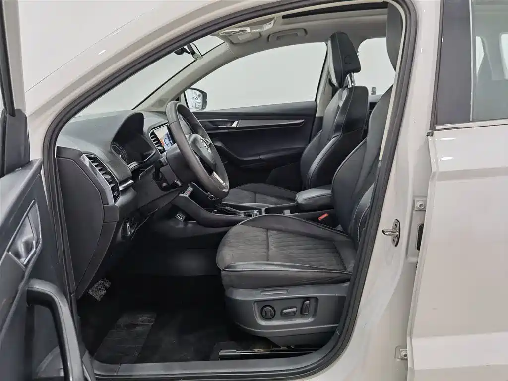 Škoda Karoq 2021 TSI280 Luxury Edition фото 10