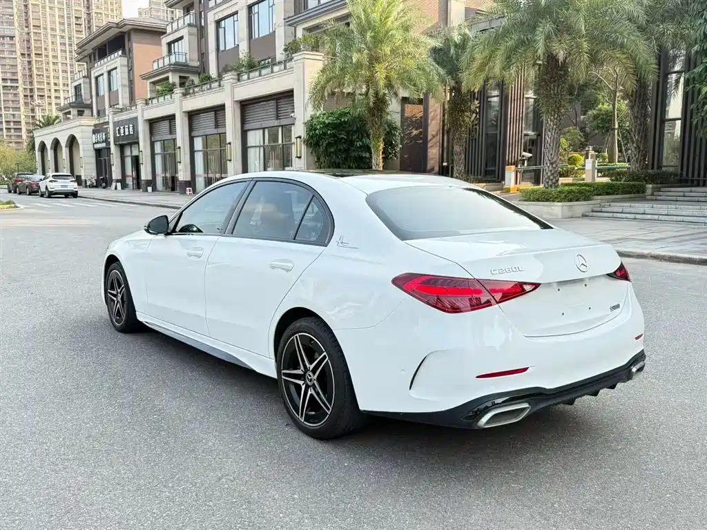 MERCEDES-BENZ CLASS C