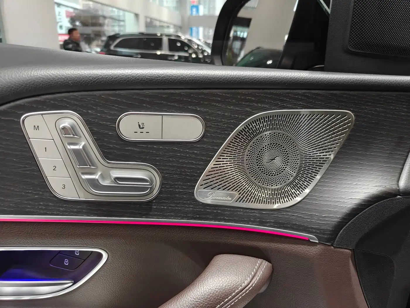 Mercedes-Benz GLE 2023 GLE 450 4MATIC Luxury фото 9