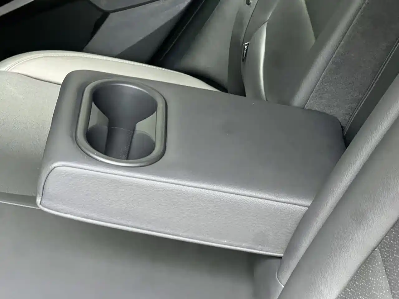 Hyundai Beijing Hyundai ix35 2019 2.0L Automatic 2WD Zhiyong·Smooth Enjoy China VI фото 19