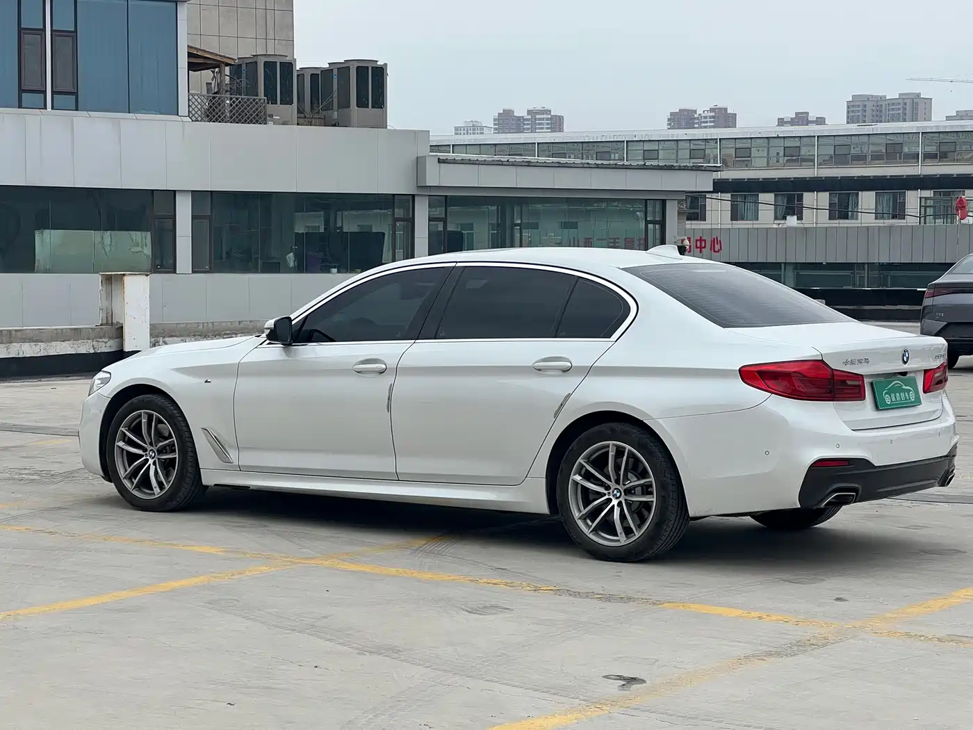 BMW 5 Series 2020 525Li M Sport Package фото 6