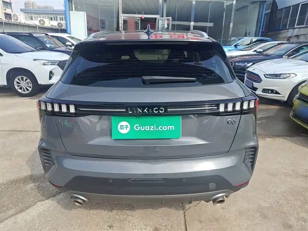 Lynk & Co 06 2020 1.5T Halo фото 6