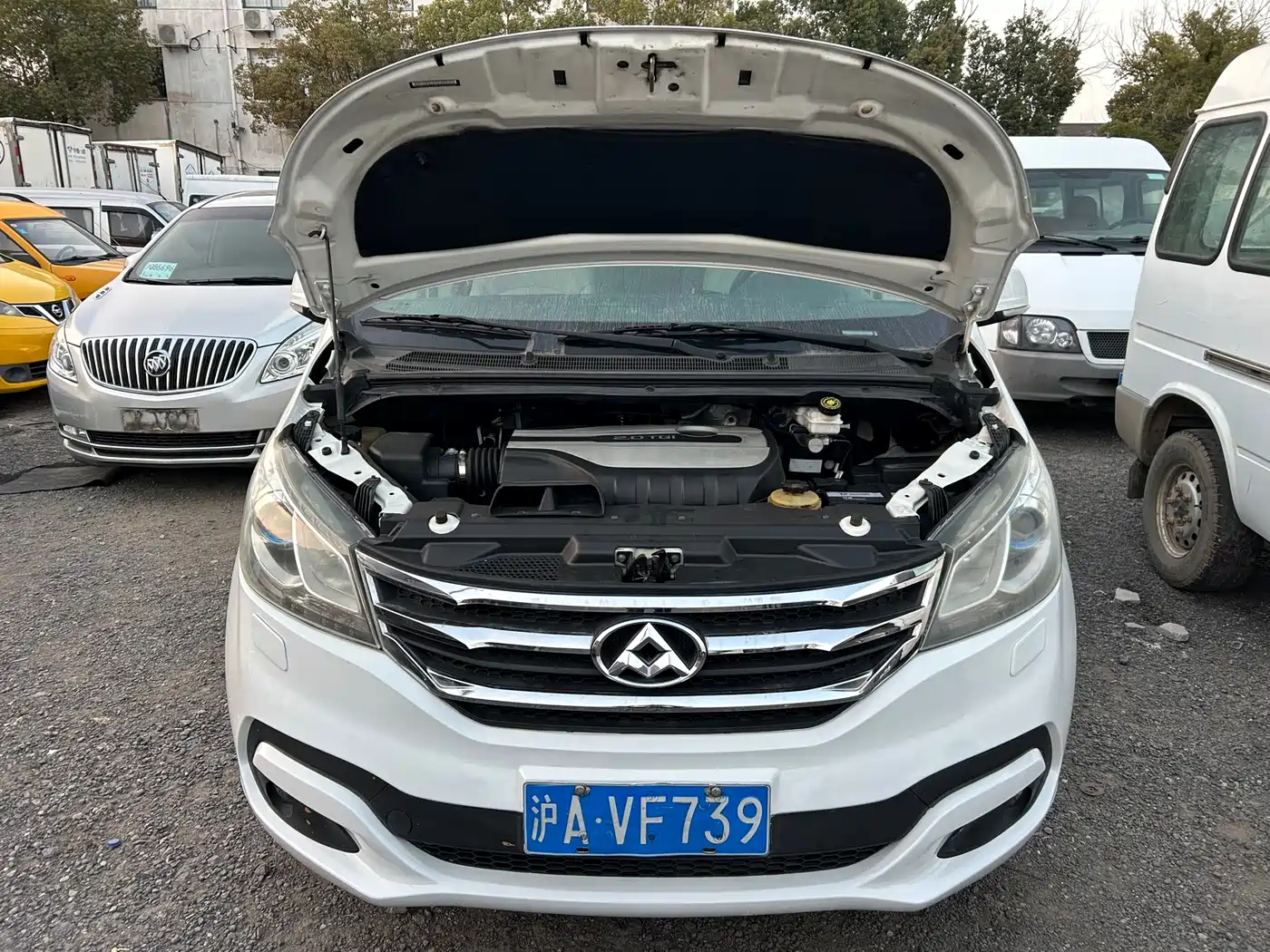 SAIC Maxus Maxus G10 2014 2.0T Automatic Luxury Executive Edition фото 13