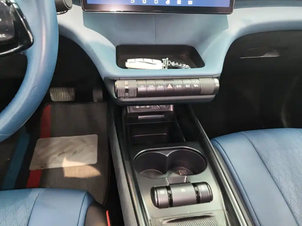 BYD Dolphin 2022 2021 Model 405km Fashion Edition