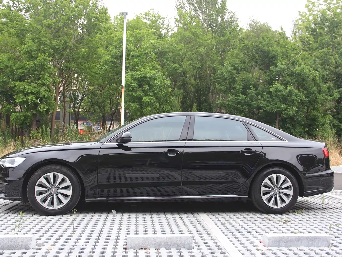 Audi A6L 2016 30 FSI Technology фото 12