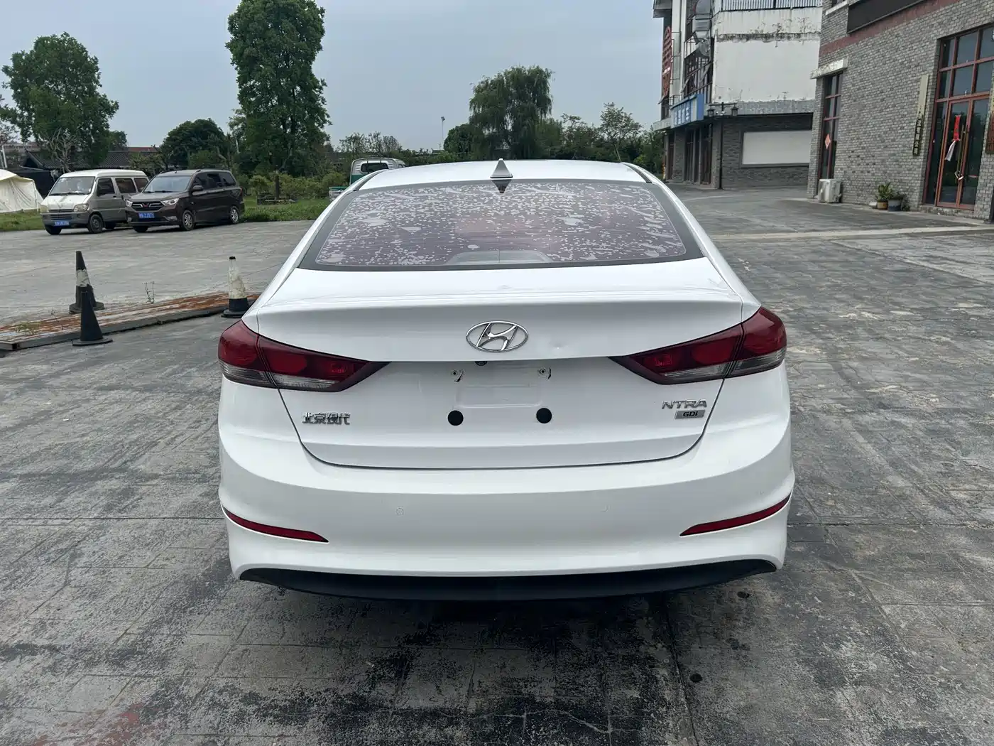 Hyundai Elantra 2016 1.6L Auto Smart·Youth Edition фото 8