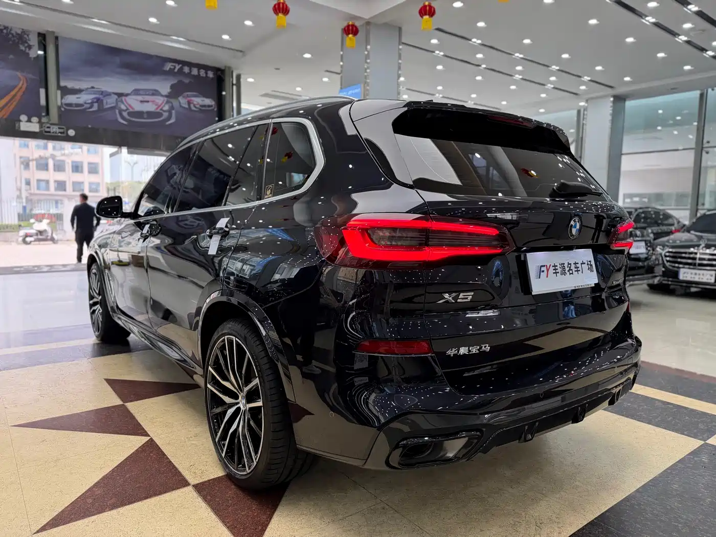 BMW X5 2022 Facelift xDrive 40Li M Sport Package фото 33