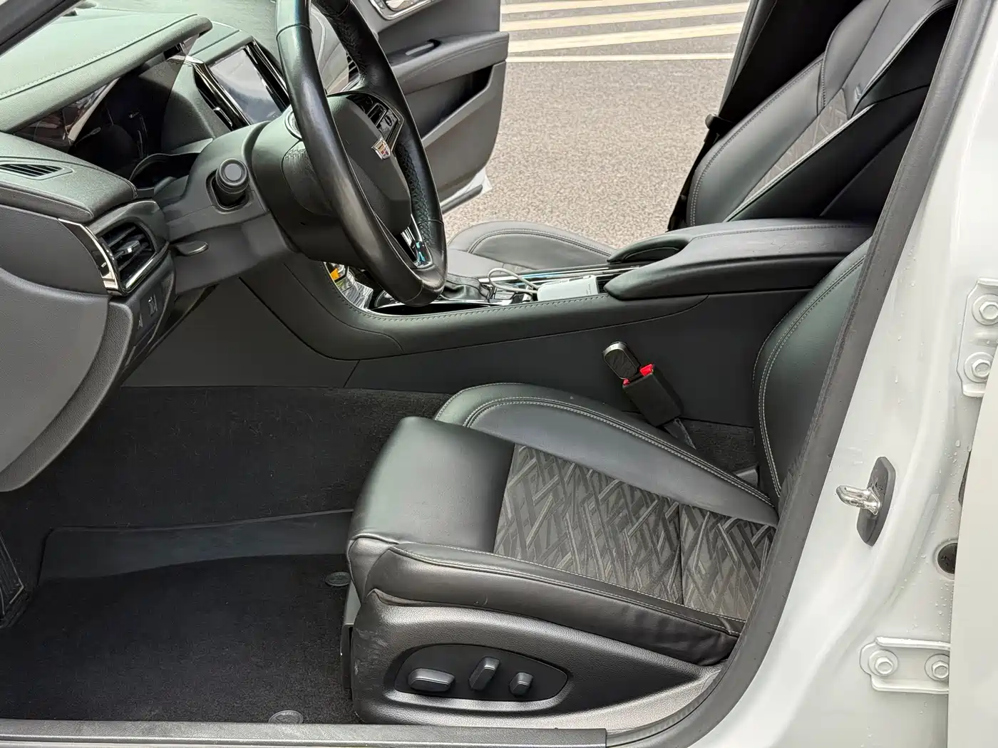 Cadillac ATS-L 2017 28T Technology фото 6