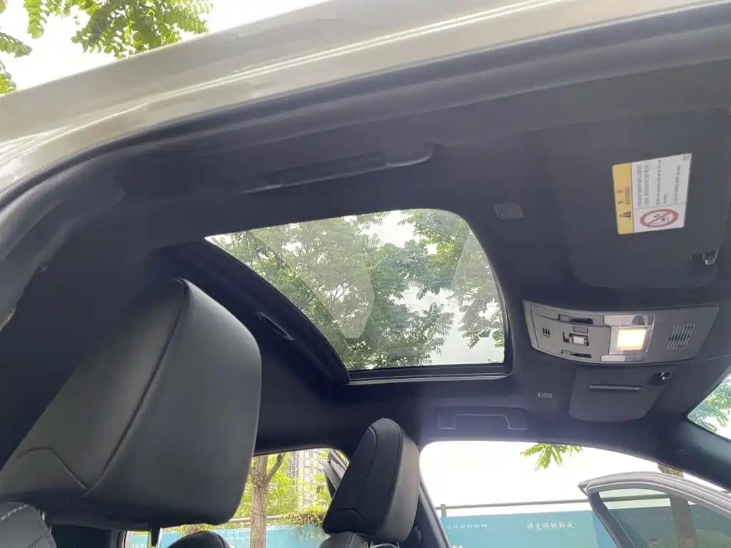 Lexus UX 2022 260h Fun Edition фото 15