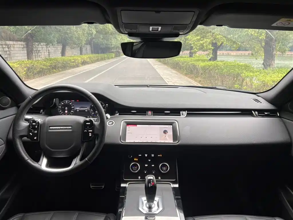 Land Rover Range Rover Evoque 2020 249PS R-DYNAMIC S Sport Edition фото 12