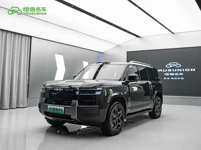 Fang Cheng Bao Titanium 7 2025 AWD Base Model