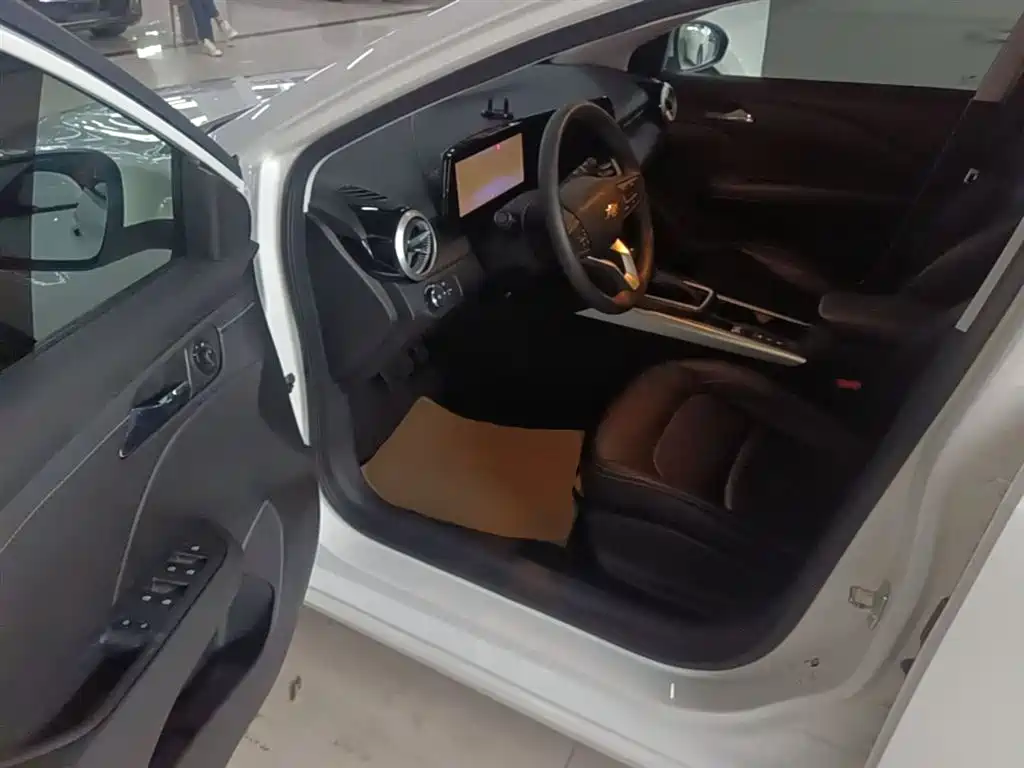 Chevrolet Monza 2024 1.5L Dual-Clutch Enjoyment Edition фото 16