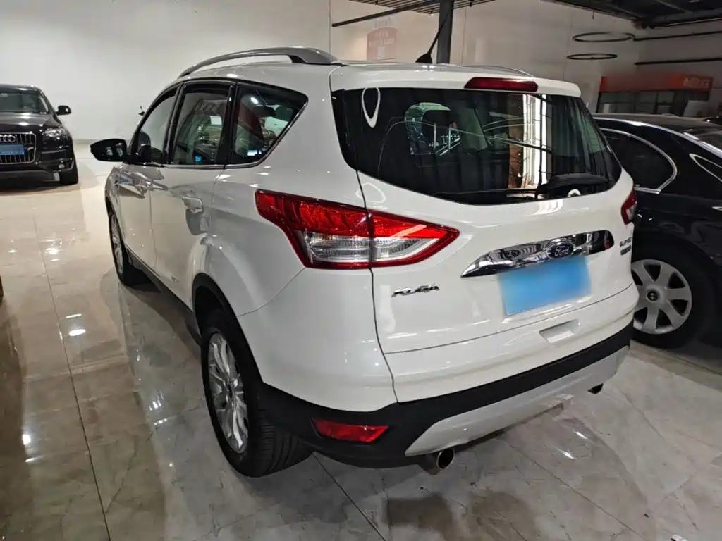 Фото 5 - Ford Kuga