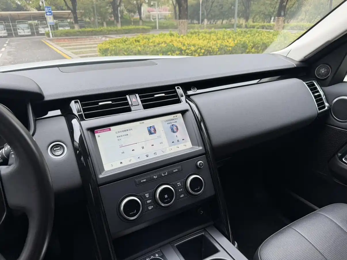 Land Rover Discovery 2018 3.0 SC V6 SE фото 10