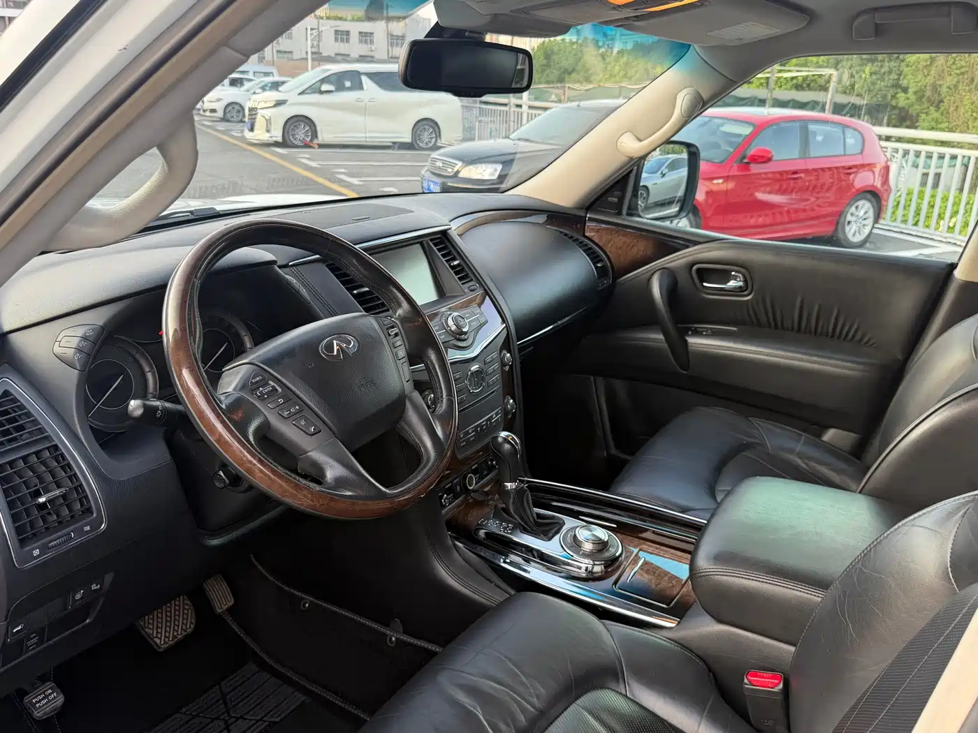 Infiniti QX80 2014 2013 5.6L 4WD