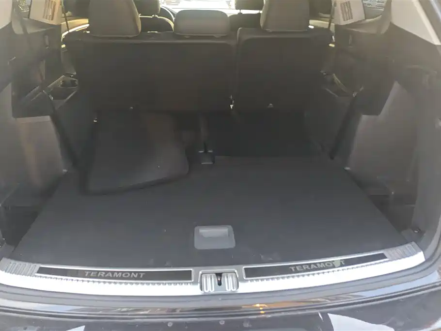 Volkswagen Teramont 2019 380TSI 4WD Luxury Edition China VI фото 4