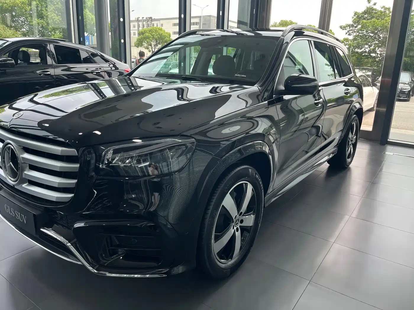 Mercedes-Benz GLS 2026 GLS 450 4MATIC Luxury фото 4