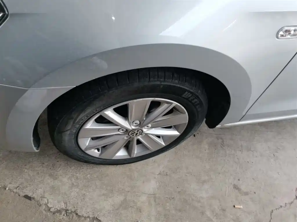 Volkswagen Jetta 2015 1.6L Auto Comfort фото 23