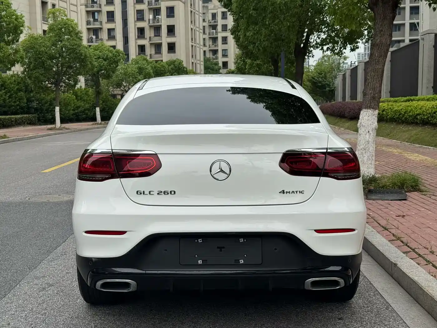 Mercedes-Benz GLC Coupe 2022 Facelift GLC 260 4MATIC Coupe SUV фото 10